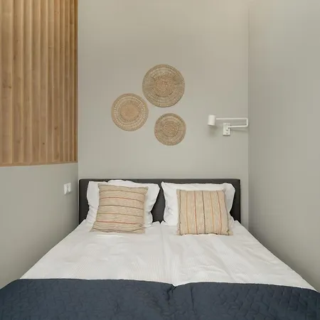 Bright Browary Wroclawskie With Parking By Renters Apartment
